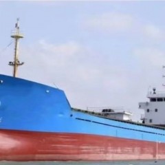 出售3400吨散货船