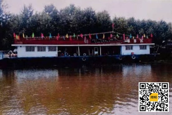 内河加油囤船