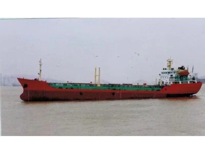 售2005年3400T双底双壳油船（闪点≤60℃）