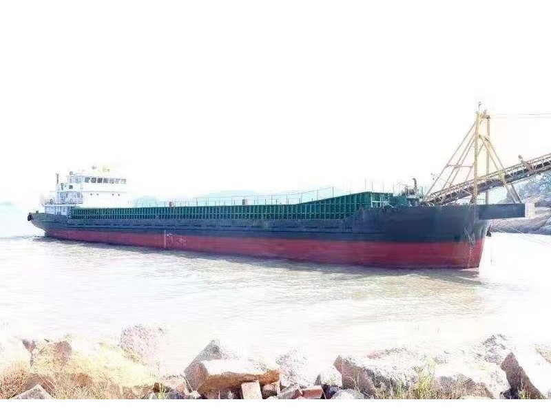 出售2015年造2500吨沿海自卸沙船  实载3700吨