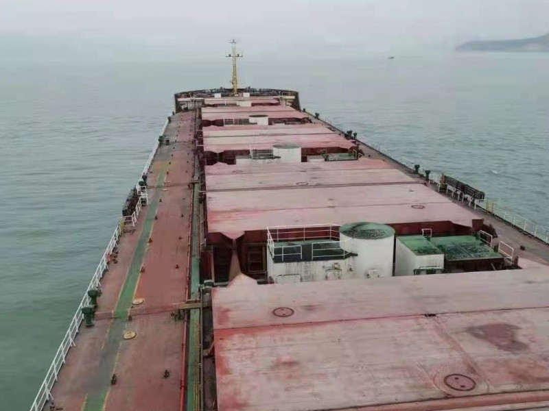 出售：  2004年浙江造49000吨散货船