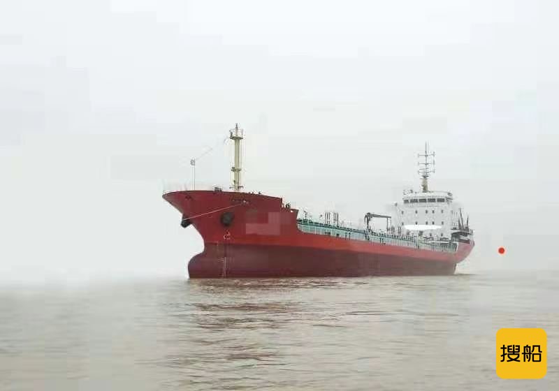 出售8300吨一级油船