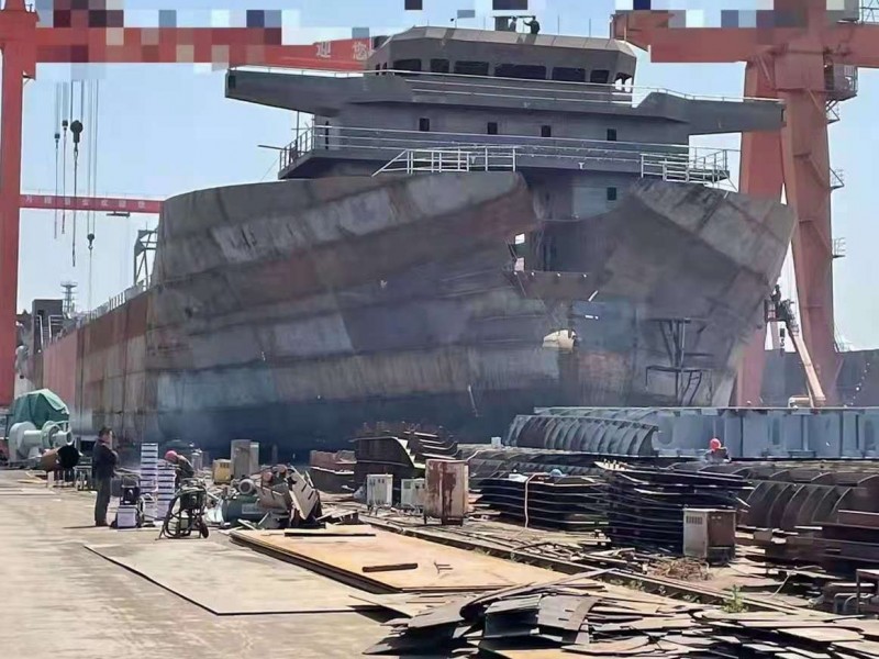 出售2021年造12000吨前驾驶大件甲板驳船