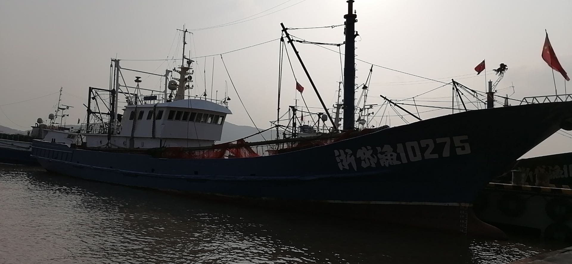 舟山大型拖虾船