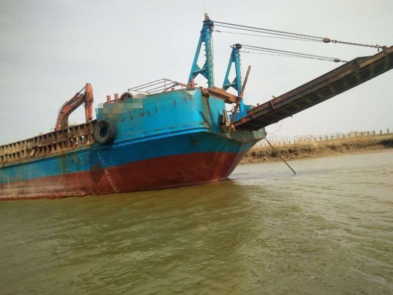 出售2014年泰州造1700吨后驾驶甲板货船