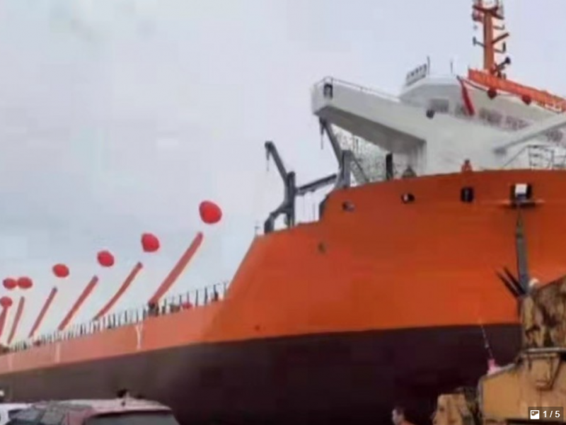 出租出售12000吨前驾甲板驳明星船，强烈推荐！