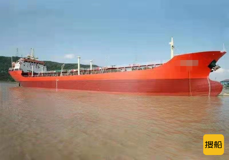出售2002年建造4750载重吨油船