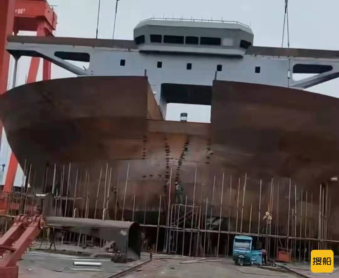 出售在建2021年造30000吨前驾驶大件甲板驳船