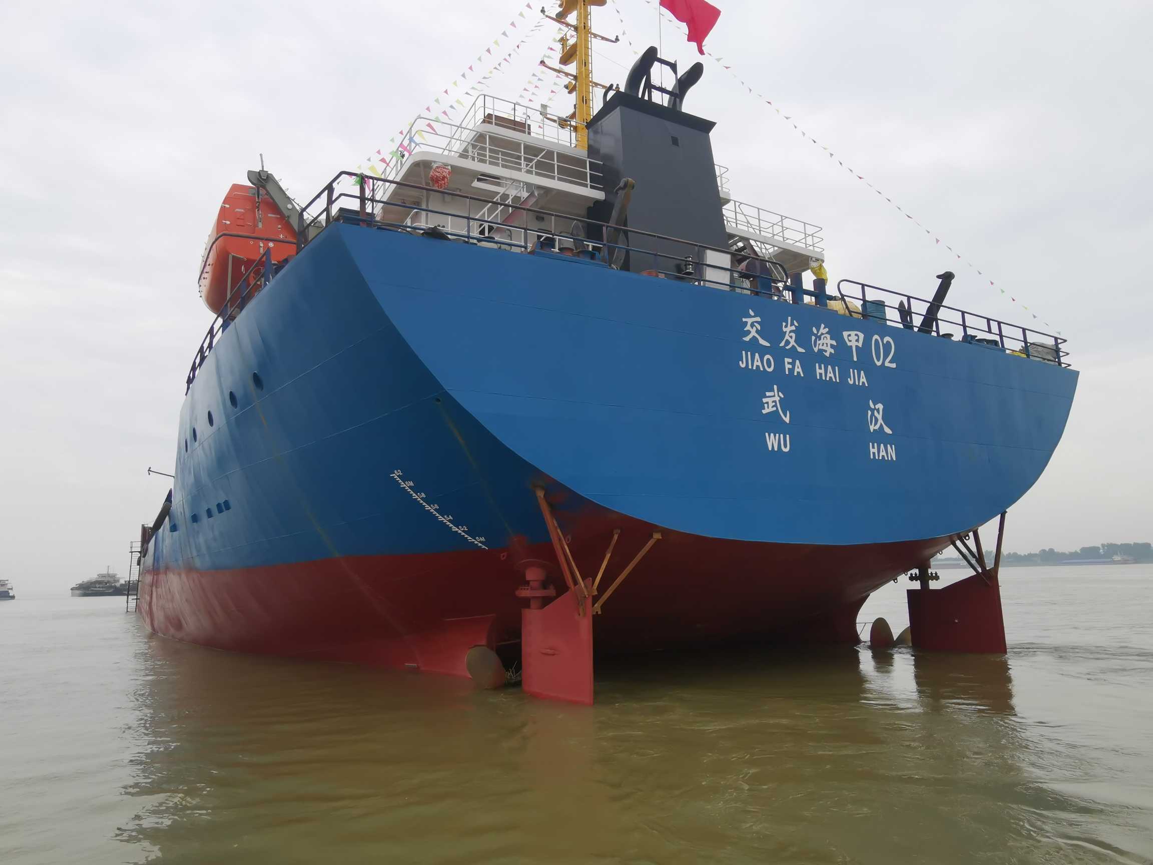 8100吨近海甲板海船