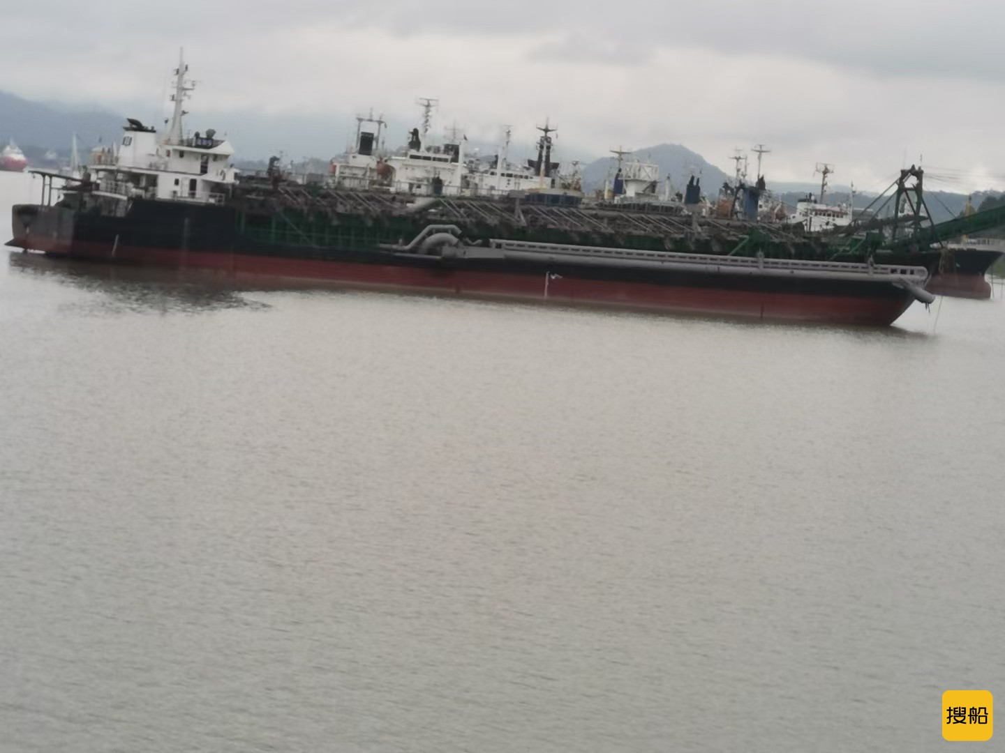 出售2011年山东造4100吨自卸沙船