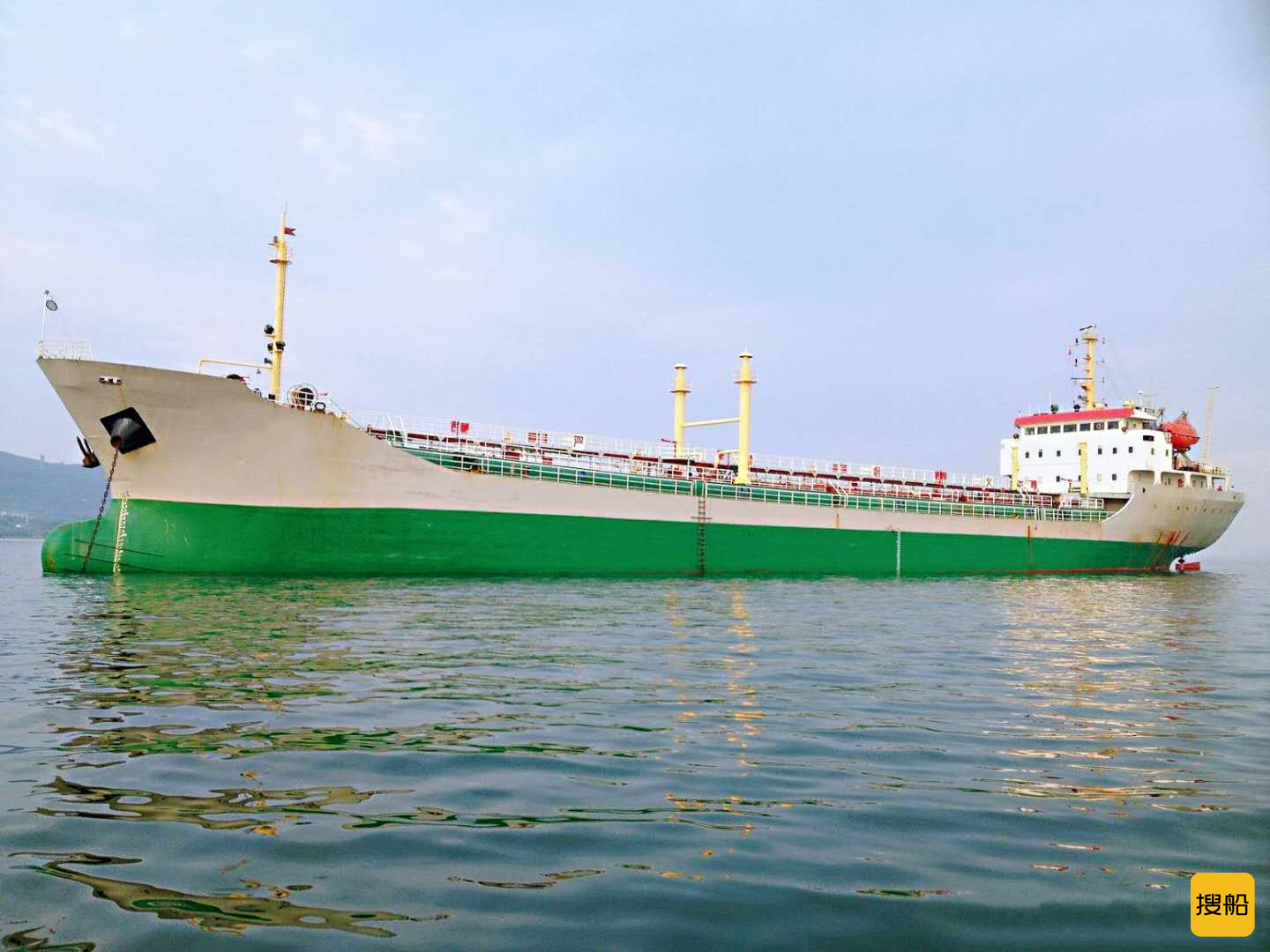 出售2004年建造6600载重吨油船