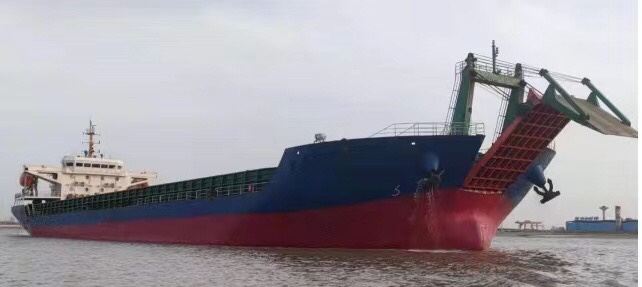 出租出售8100吨甲板驳船