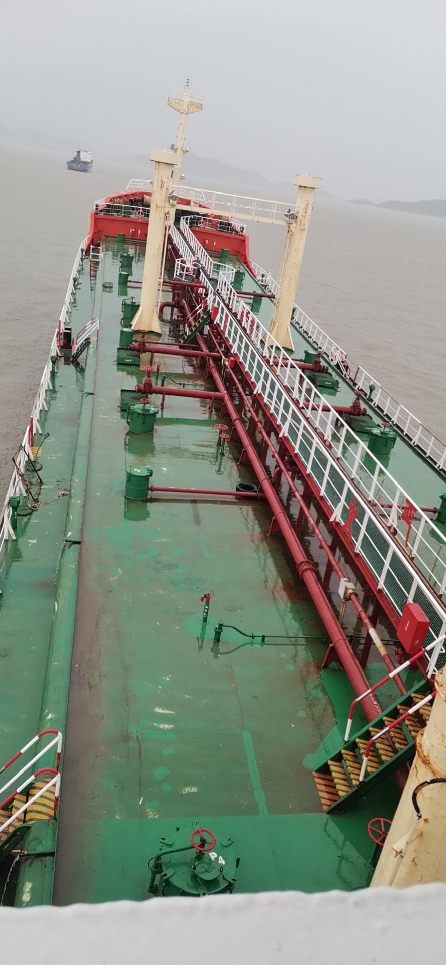 出售:6000吨双底双壳油船