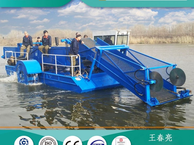 全自动割草船   水面保洁船  多功能割草船