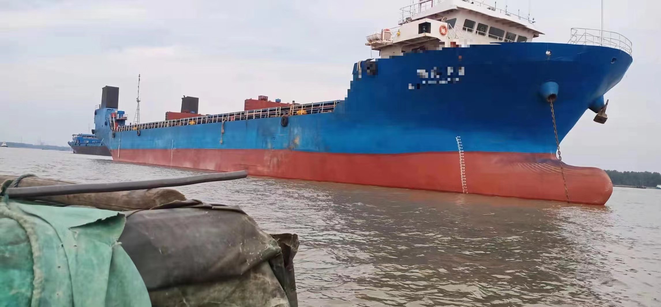 出售2014年国内ZC检验江苏造5600吨敞口集装箱船