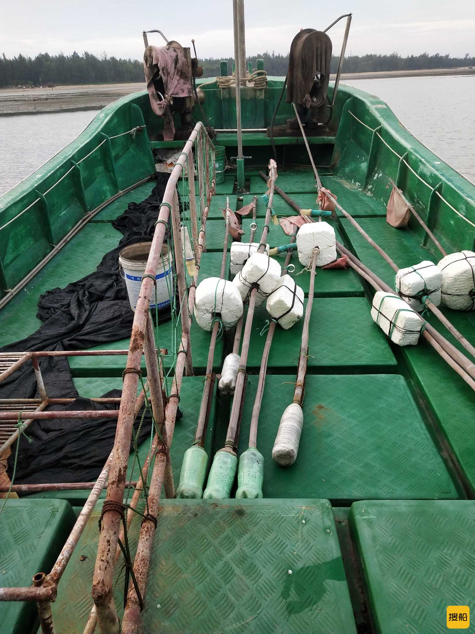 高级压缩橡胶渔船