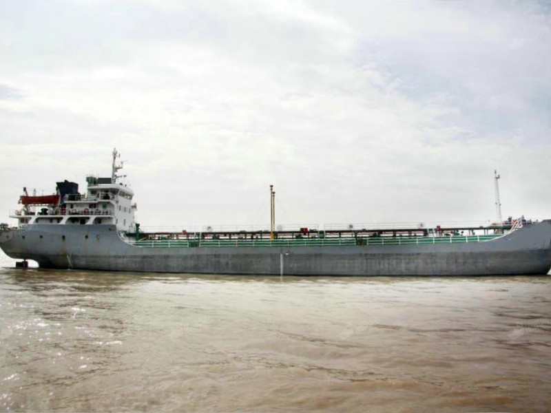 售：2006年近海3300吨一级油船