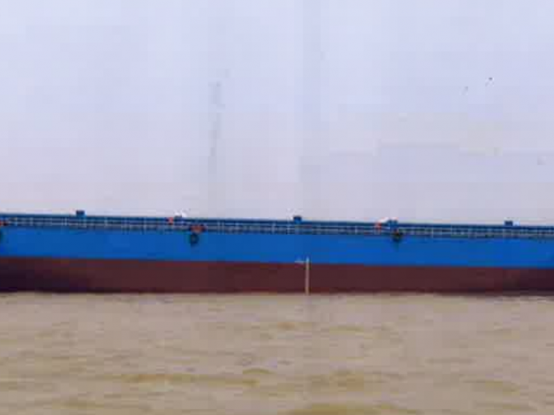 出售2016年造6700吨536个柜沿海集装箱船