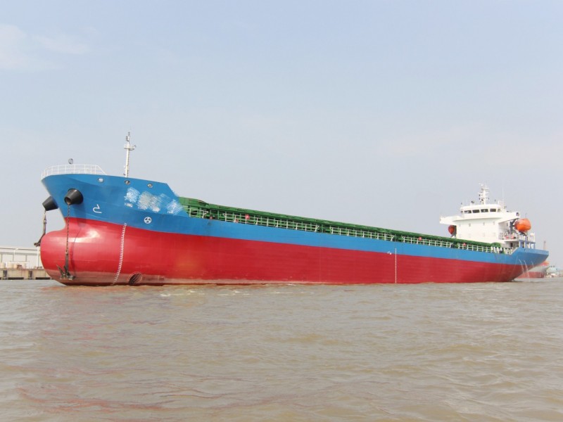 出售.12500吨散货船（单机）在航