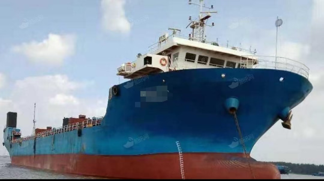 出售：（诚意价！！） 2014年造5600吨敞口集装箱船