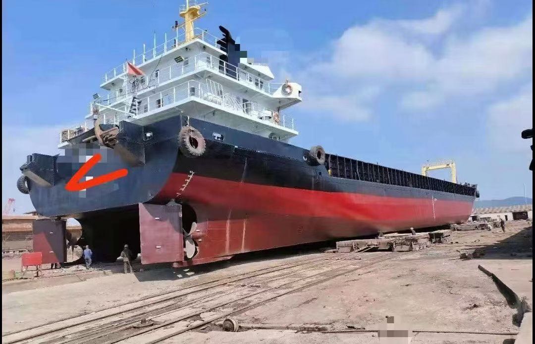 出售3650吨甲板驳船