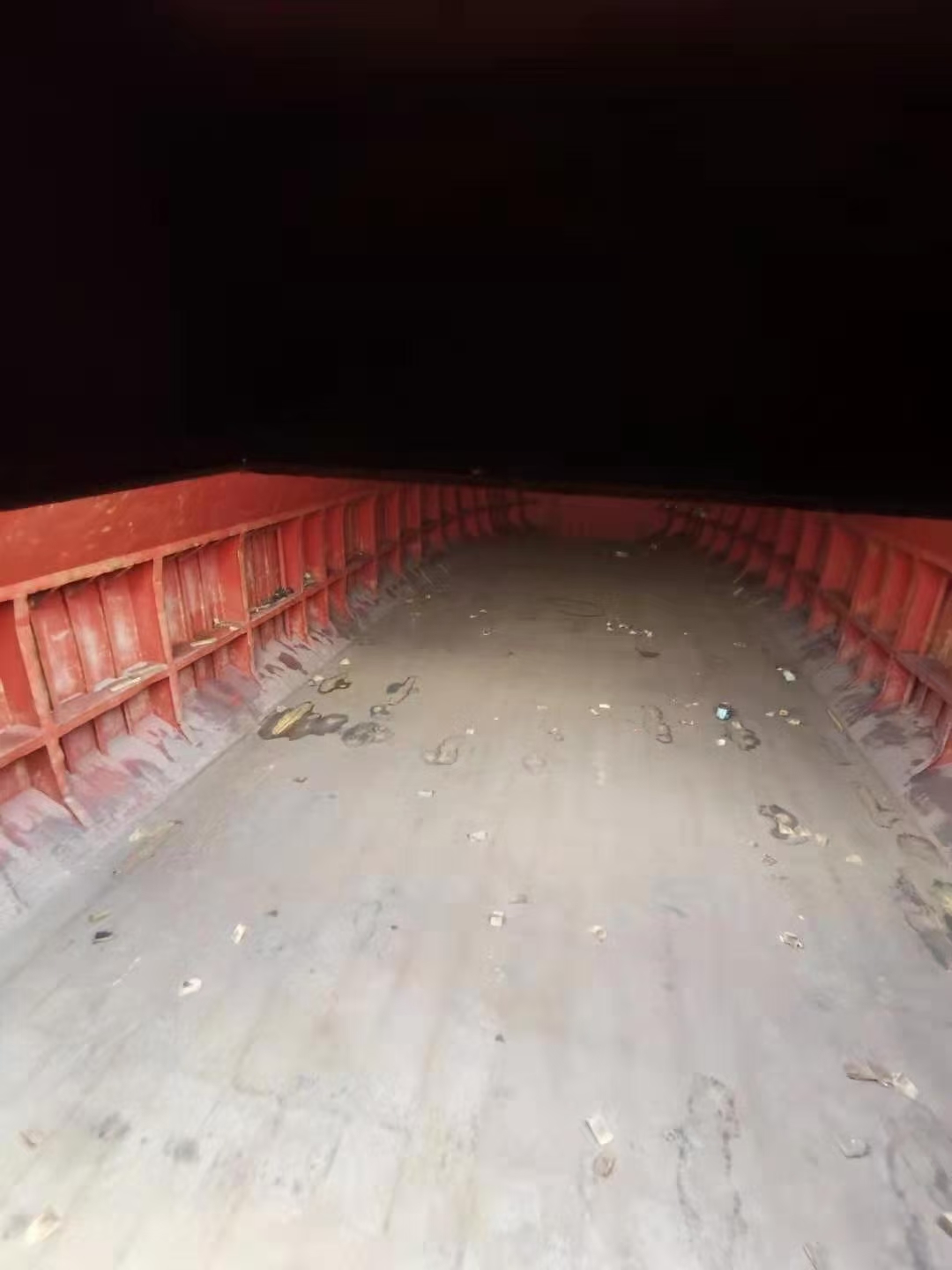 出售：5000吨单壳干货船