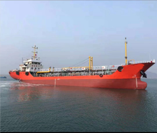 出售2017年建造811载重吨油船