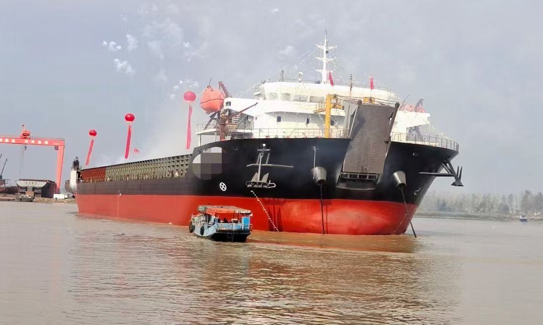 船东委托出售29000吨前驾驶甲板驳船