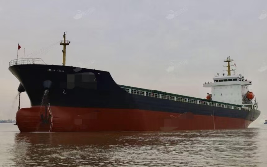 出售： 12000吨单壳散货船