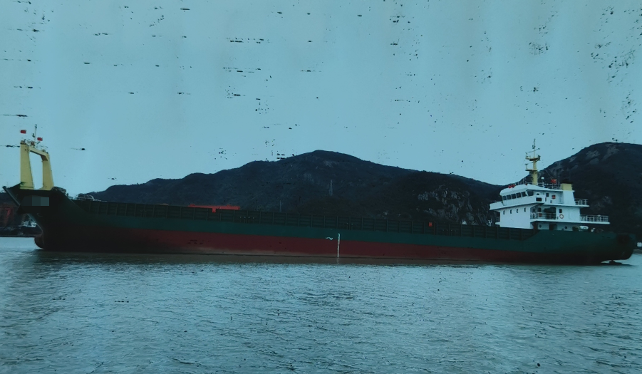 出售: 【后驾前跳板甲板货船】5100吨，2020年浙江造，