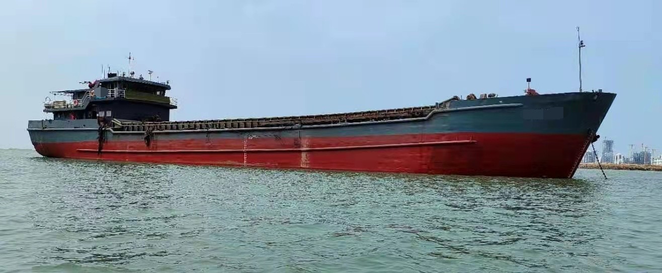 出售2006年造2300吨沿海开底泥驳 运泥船