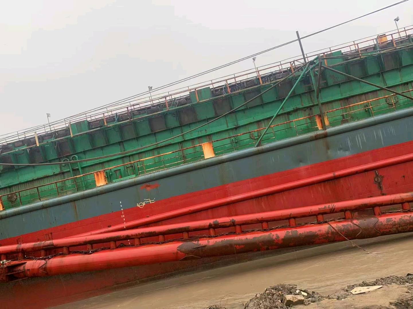 出售: 【自吸自卸砂船】11000吨，16年，江苏造，