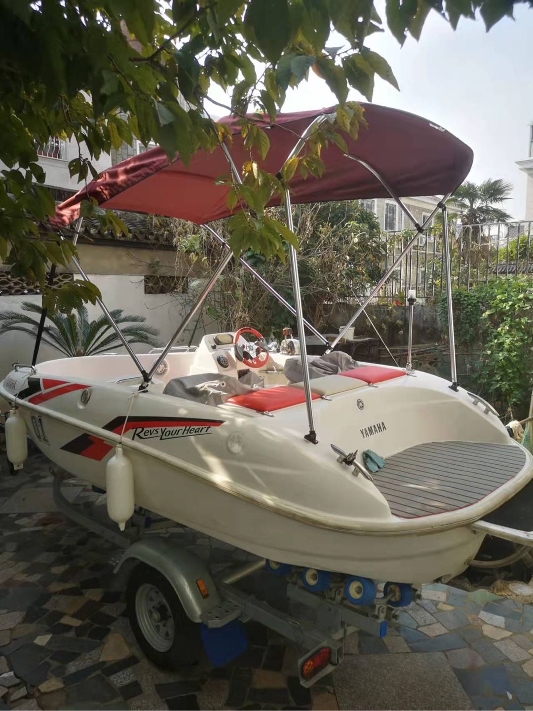 雅马哈喷泵快艇