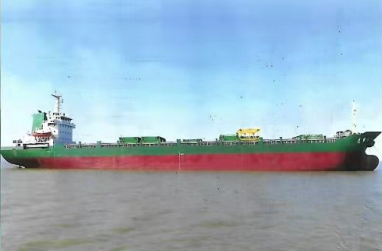 出售: 【多用途船】10000吨装463箱，2008年湖南造