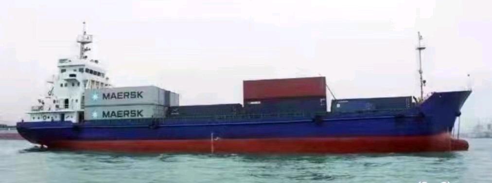2500吨集装箱船：