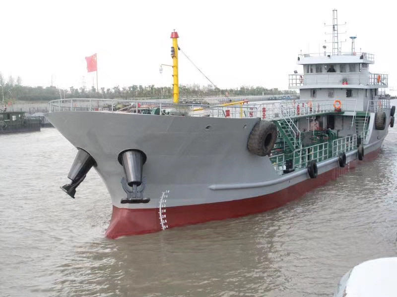 出售1700吨成品油船