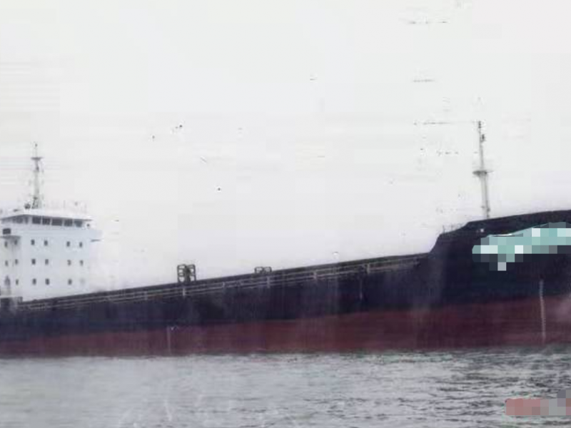 出售: 【集装箱船】3000吨200标箱，2006年浙江造