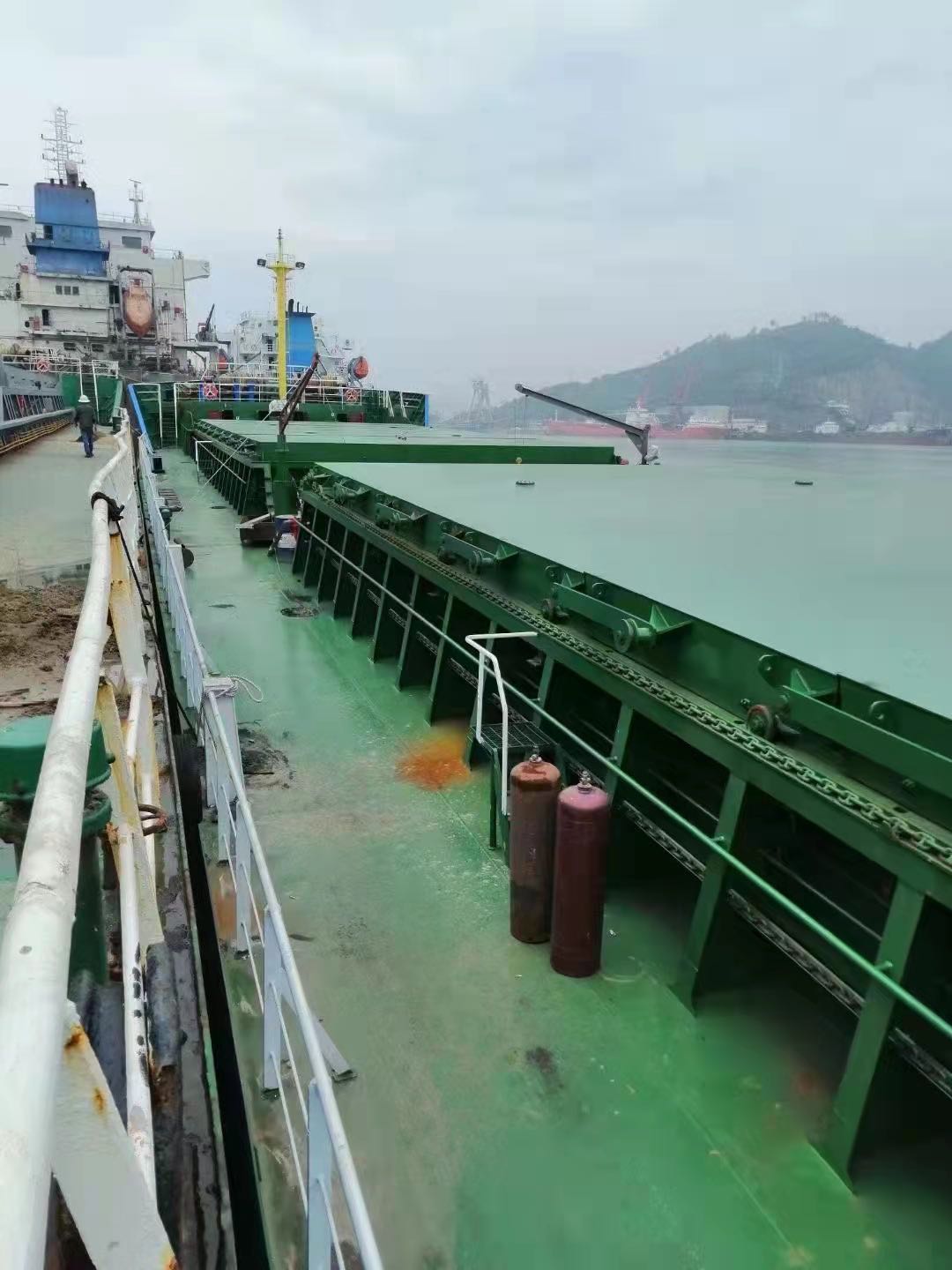 出售7400吨散货船（浅吃水4.9