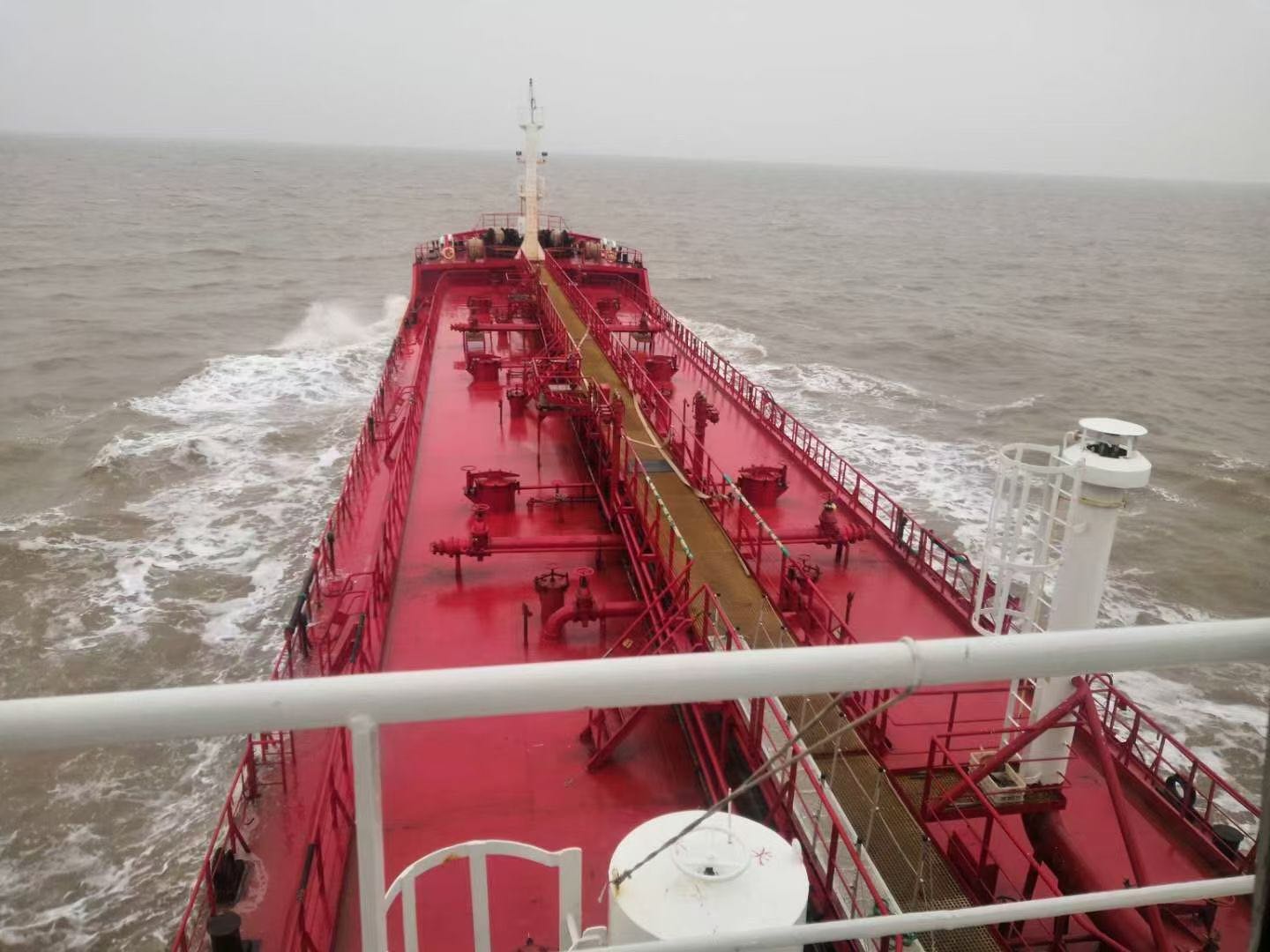 售2013年近海3900吨双底双壳油船