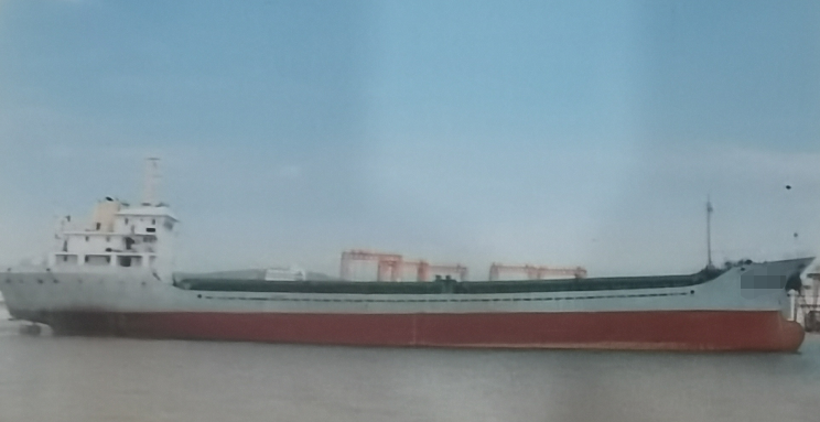 出售:【一般干货船】4500吨，2004年10月，浙江造，编号：B22032601