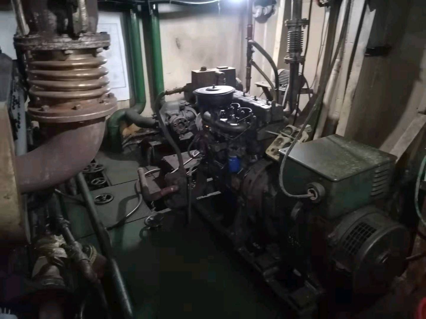 出售：沿海供油船