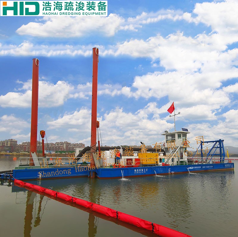 南京梅龙湖绞吸式挖泥船---神舟环保工17号