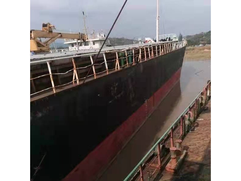 出售编号230 1420吨干货船