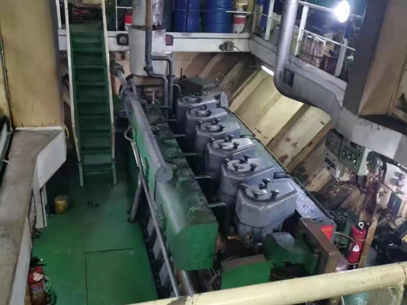 出售编号374 04年3041吨多用途船
