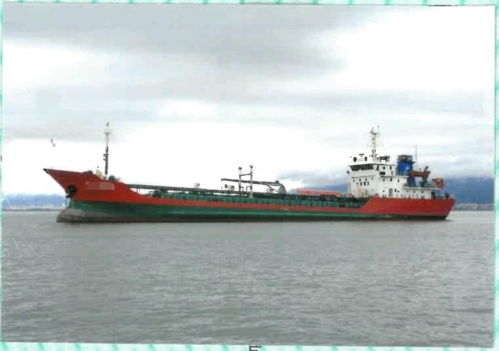 6000吨油船