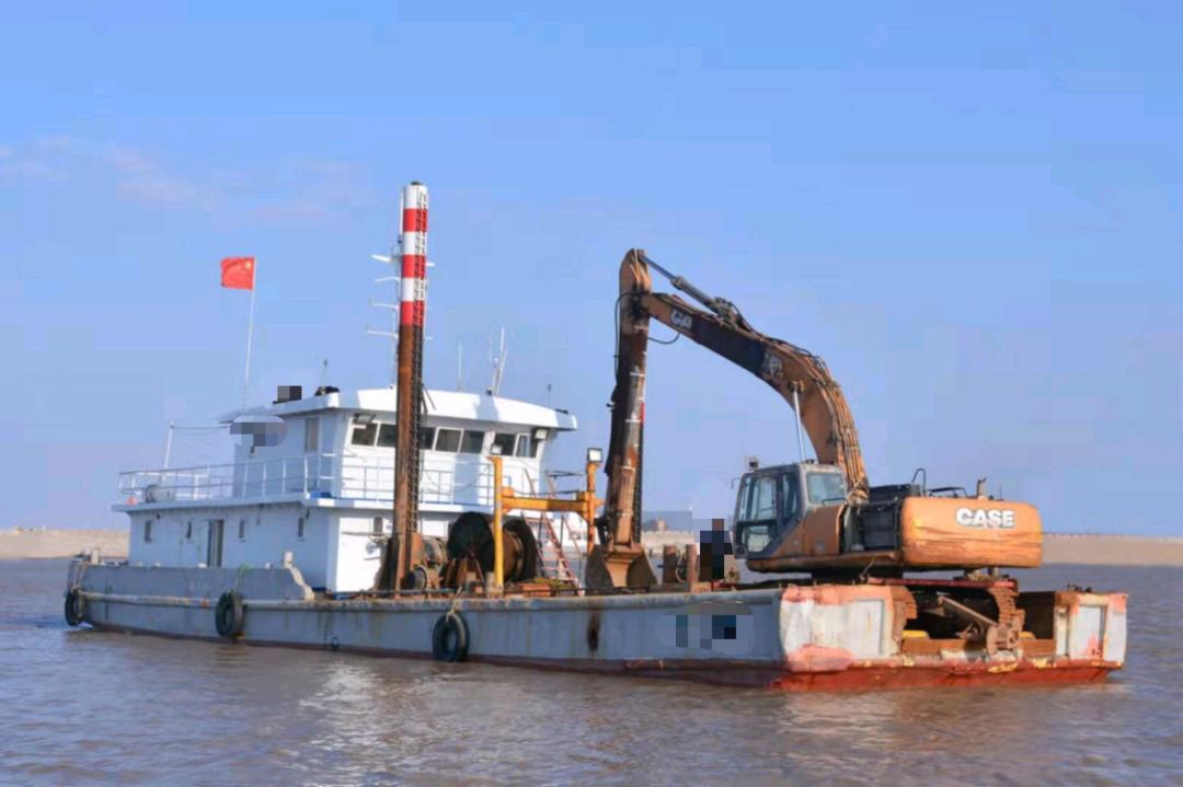 出售:沿海抛锚定位船