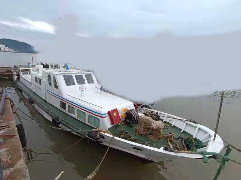 出售2010年造27米32人遮蔽航区玻璃钢交通船（高速客船）