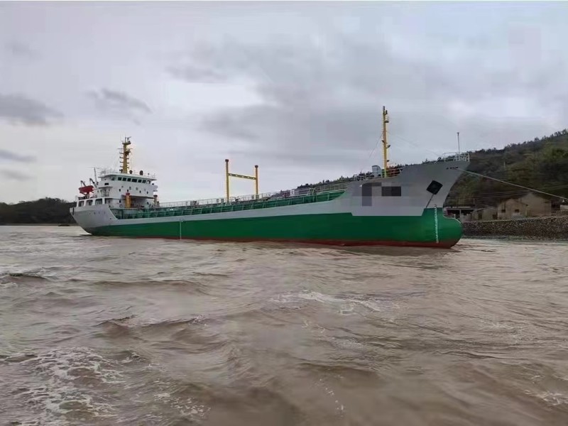 出售2003年造2017年改造3200吨近海双底双壳一级油船