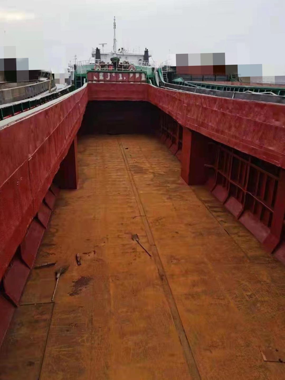 出售实载1350吨干货船： 通舱结构/2011年造
