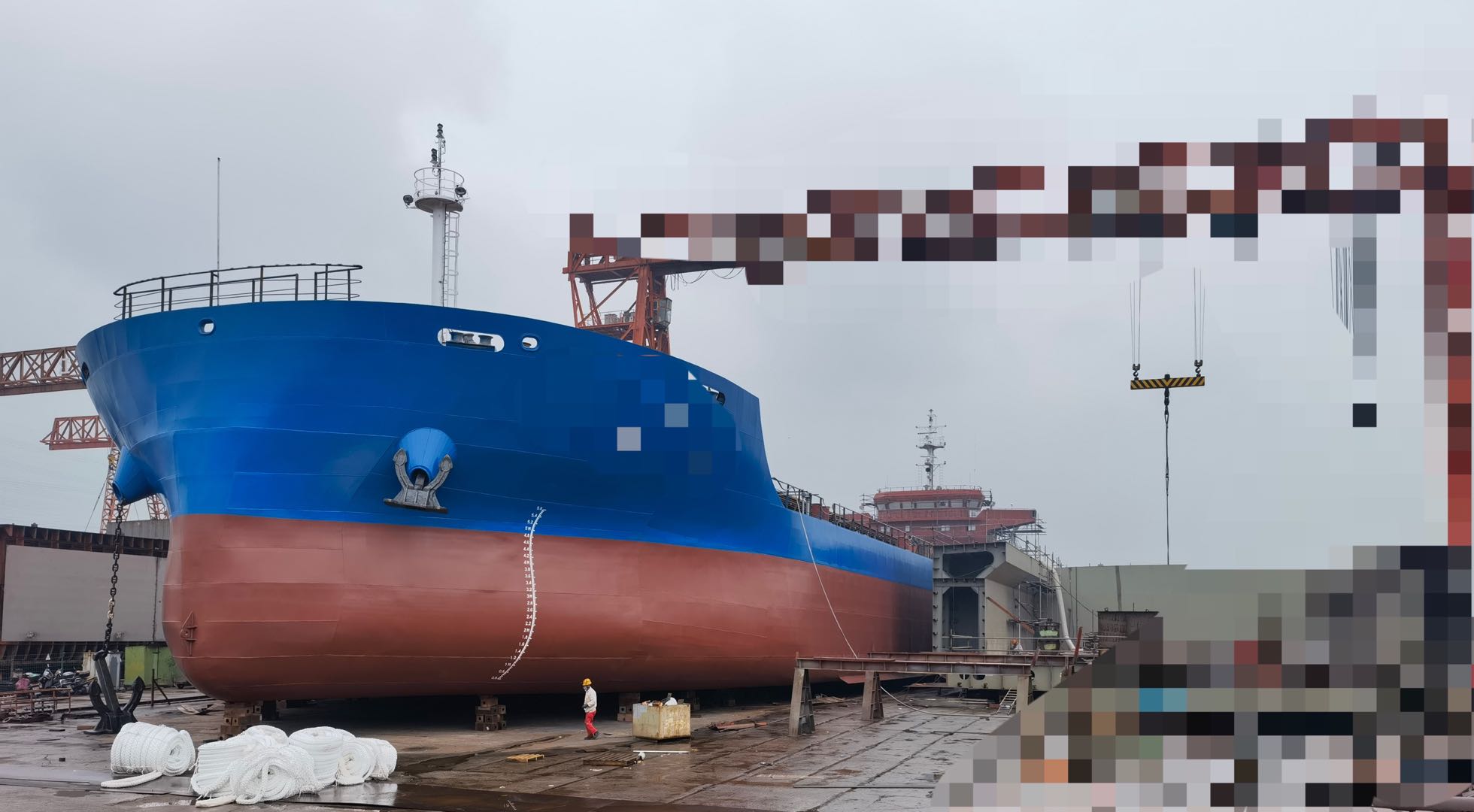 售7400吨散货船（浅吃水4.9)